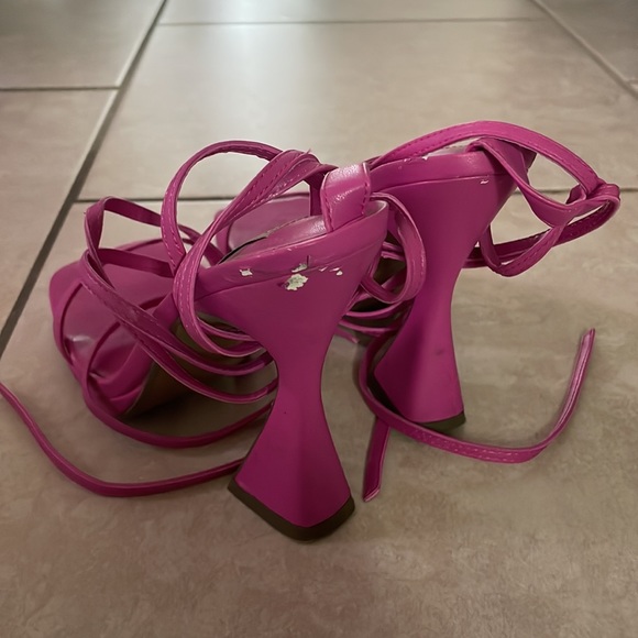 Steve Madden heels - Picture 2 of 2